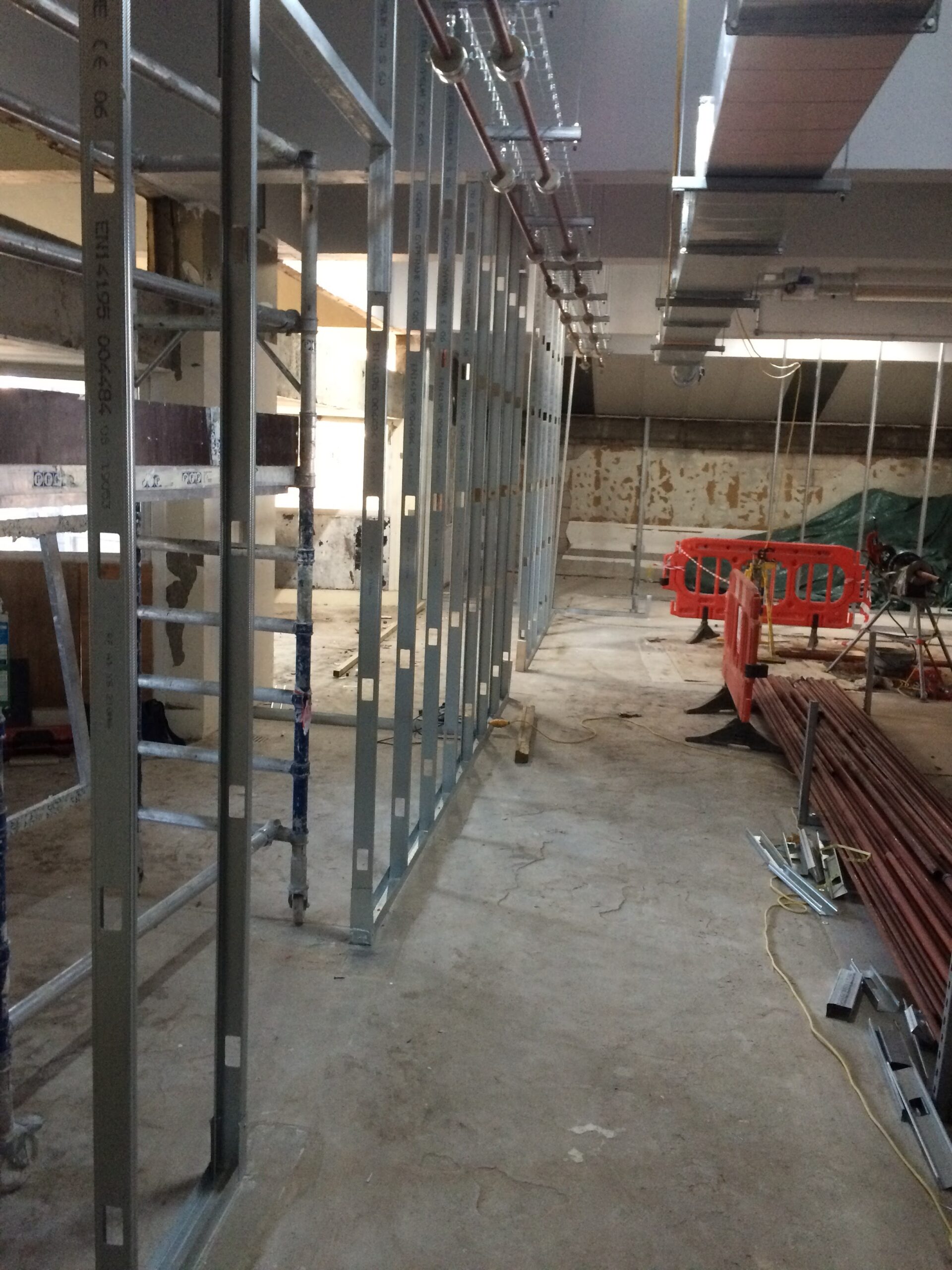 Dividing a Large Room into Several Rooms — gallery photo